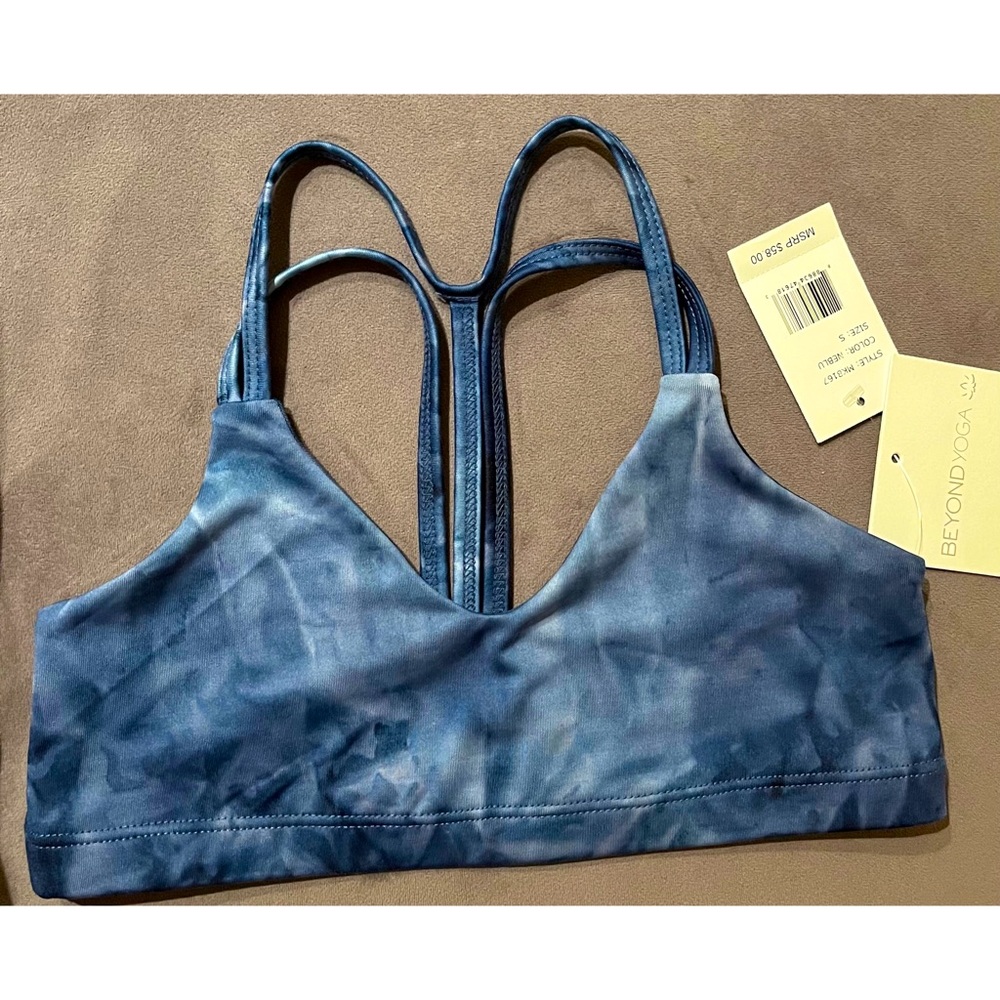 NWT Beyond Yoga Sports Bra Size S